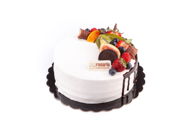 TORT FIRMOWY Z DEKORACJĄ OWOCOWO-CZEKOLADOWĄ