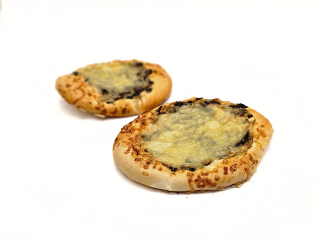 pizzerka okrągła z pieczarkami