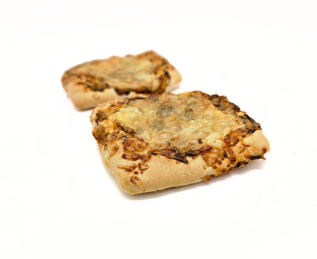 pizzerka z pieczarkami