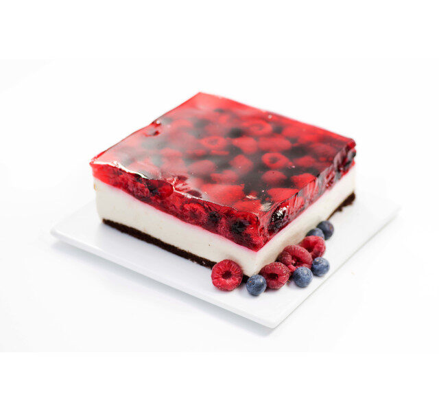 sernik-na-zimno-z-malinami